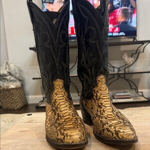 Dan Post Snakeskin Cowboy Boots Made in USA Men’s 7.5